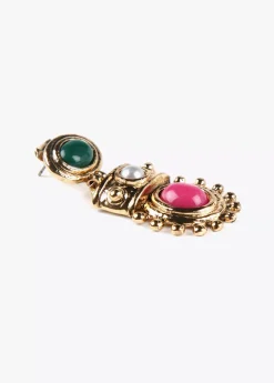 Pendientes dorados con piedras