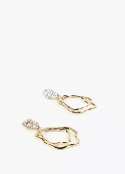Pendientes dorados multiforma