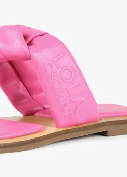 Sandalia plana de dedo