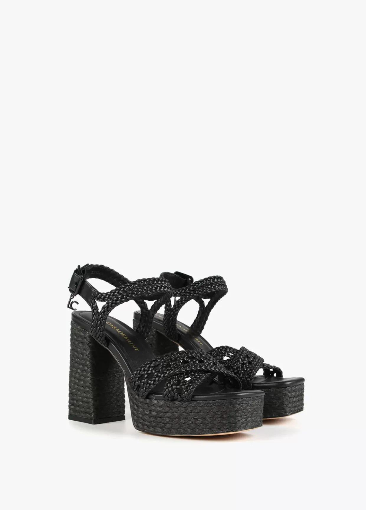 Sandalia plataforma y efecto crochet