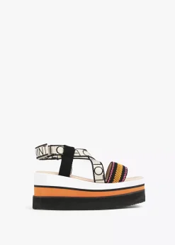 Sandalia tipo plataforma tricolor