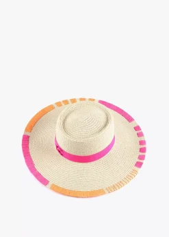 Sombrero efecto ráfia y bordados