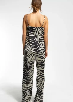 Top animal print