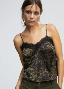 Top animal print