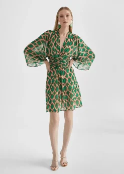 Vestido corto fluido estampado