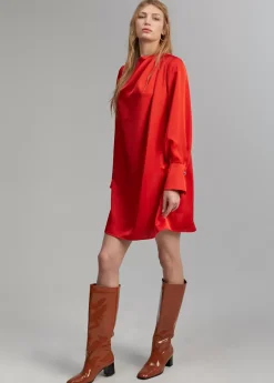 Vestido corto satinado