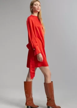 Vestido corto satinado