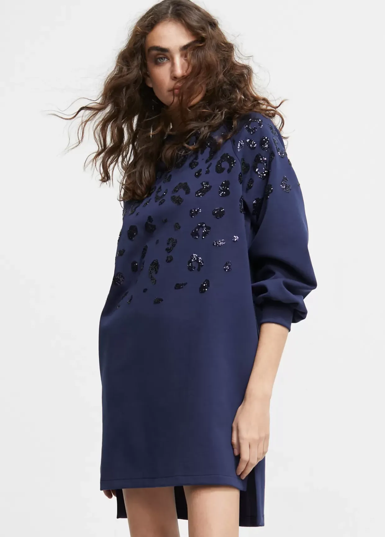 Vestido detalle lentejuelas