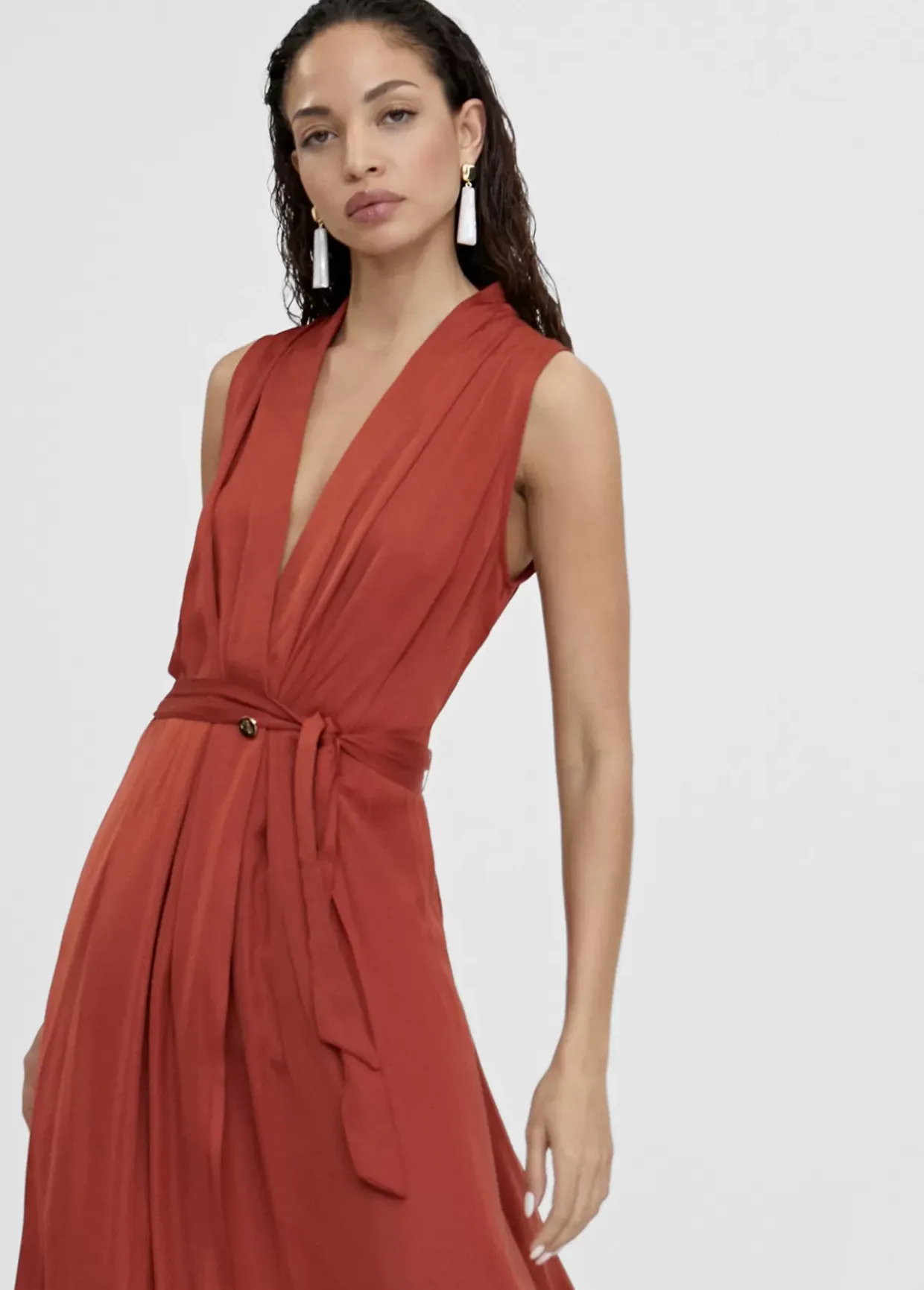 Vestido largo escote pico