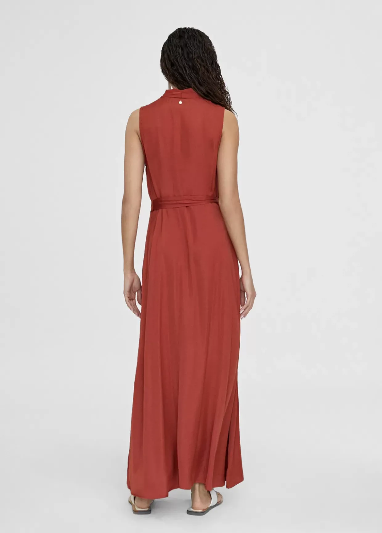 Vestido largo escote pico