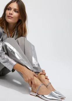 Zapato plano destalonado