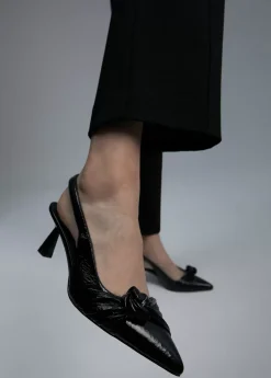 Zapato stiletto destalonado